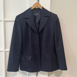 Evan Picone women’s navy blue blazer